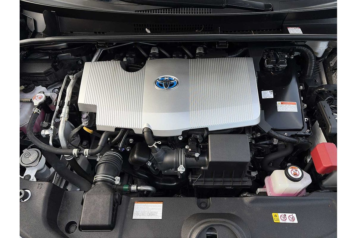 2022 Toyota Prius LE