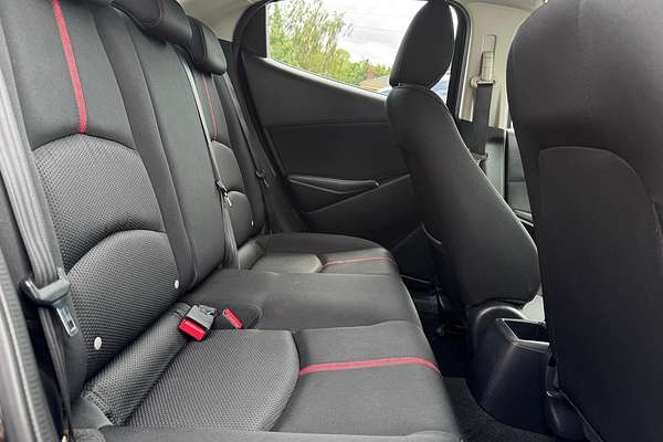 2015 Mazda 2 MAZDA2 GENKI DJ