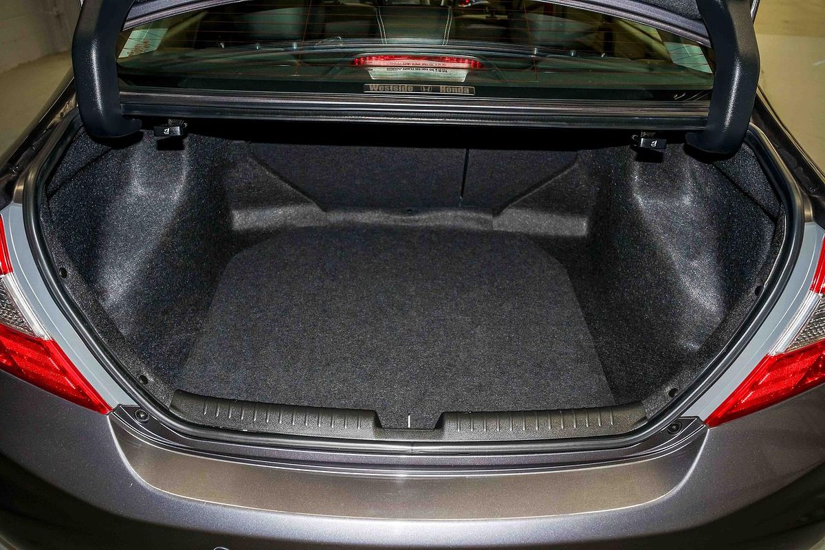 2015 Honda Civic VTi-L 9th Gen Ser II