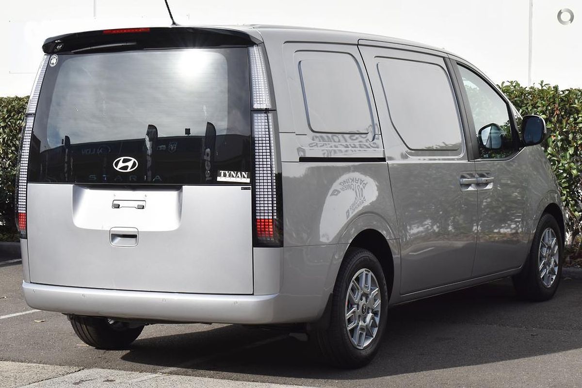 2025 Hyundai STARIA LOAD Premium US4.V3