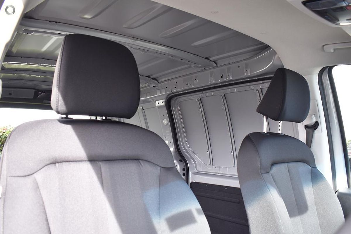 2025 Hyundai STARIA LOAD Premium US4.V3