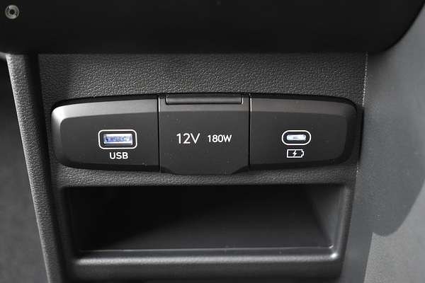 2025 Hyundai STARIA LOAD Premium US4.V3