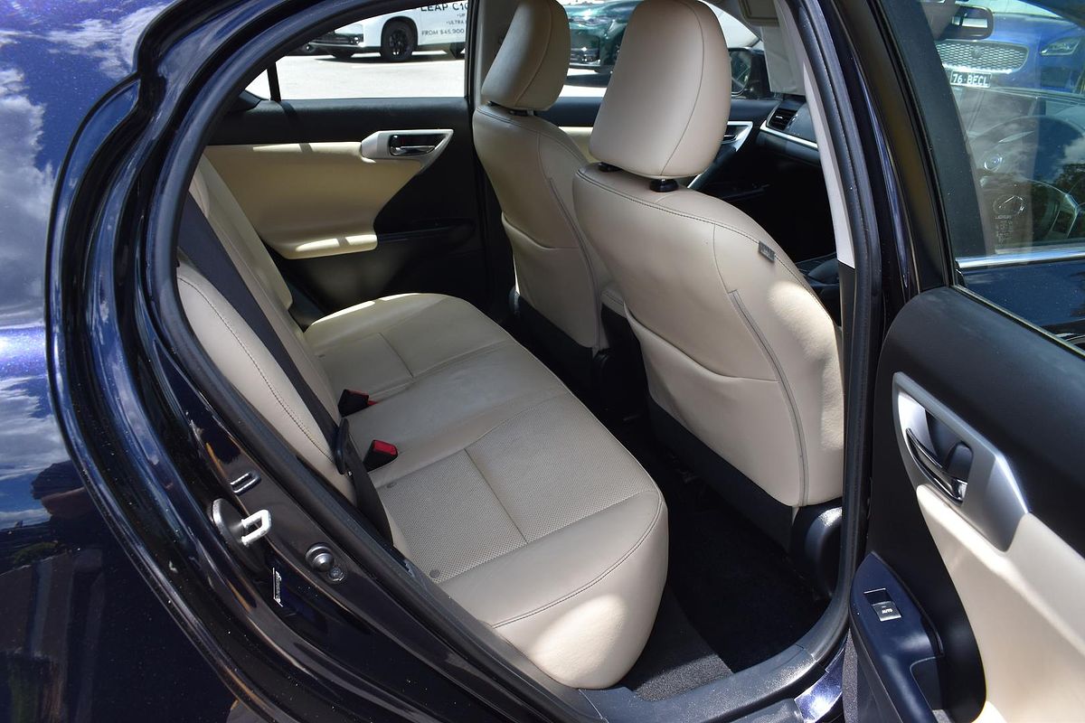 2012 Lexus CT CT200h Luxury ZWA10R