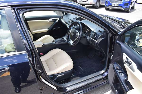 2012 Lexus CT CT200h Luxury ZWA10R