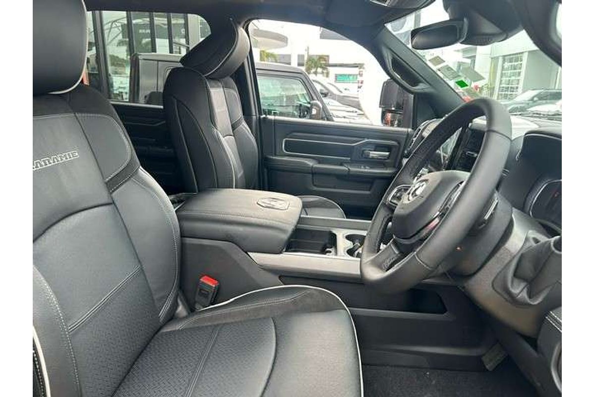 2025 RAM 2500 Laramie Rambox DJ 4X4