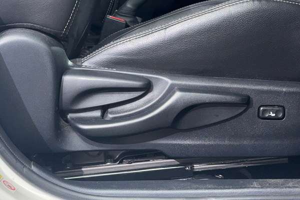 2016 Toyota Corolla ZR ZRE182R