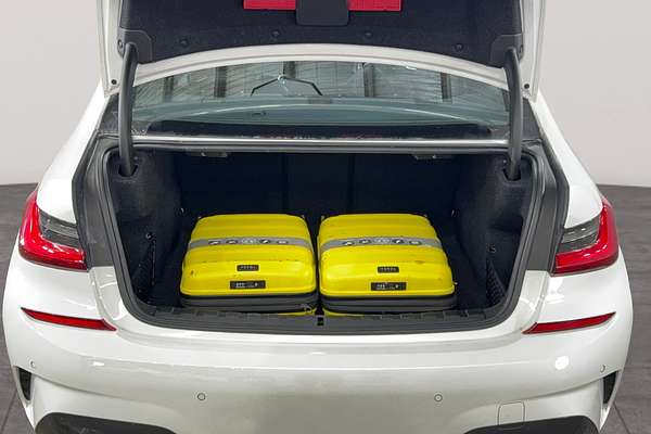 2020 BMW 3 Series 330i M Sport G20