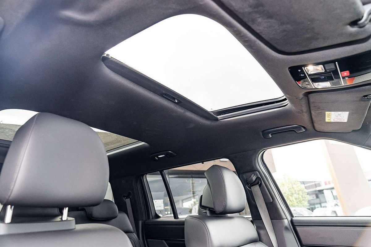 2025 Hyundai Santa Fe Hybrid Calligraphy MX5.V2