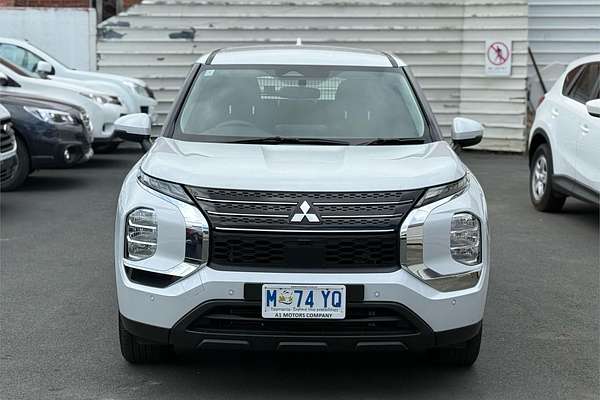 2022 Mitsubishi Outlander ES ZM