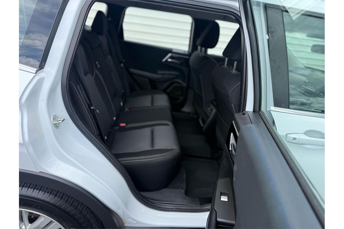 2022 Mitsubishi Outlander ES ZM