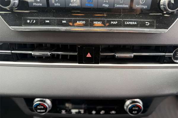 2022 Mitsubishi Outlander ES ZM