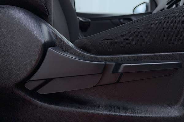 2020 Isuzu D-MAX SX High Ride Rear Wheel Drive