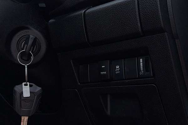 2020 Isuzu D-MAX SX High Ride Rear Wheel Drive