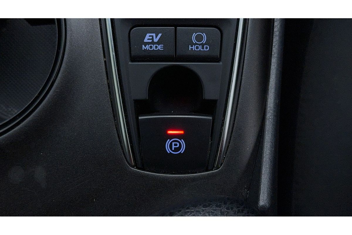 2021 Toyota Camry Ascent AXVH70R