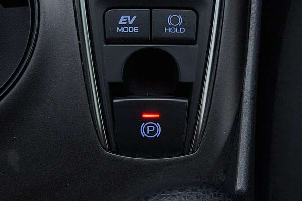 2021 Toyota Camry Ascent AXVH70R