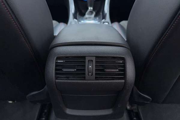 2015 Holden Commodore SV6 Storm VF