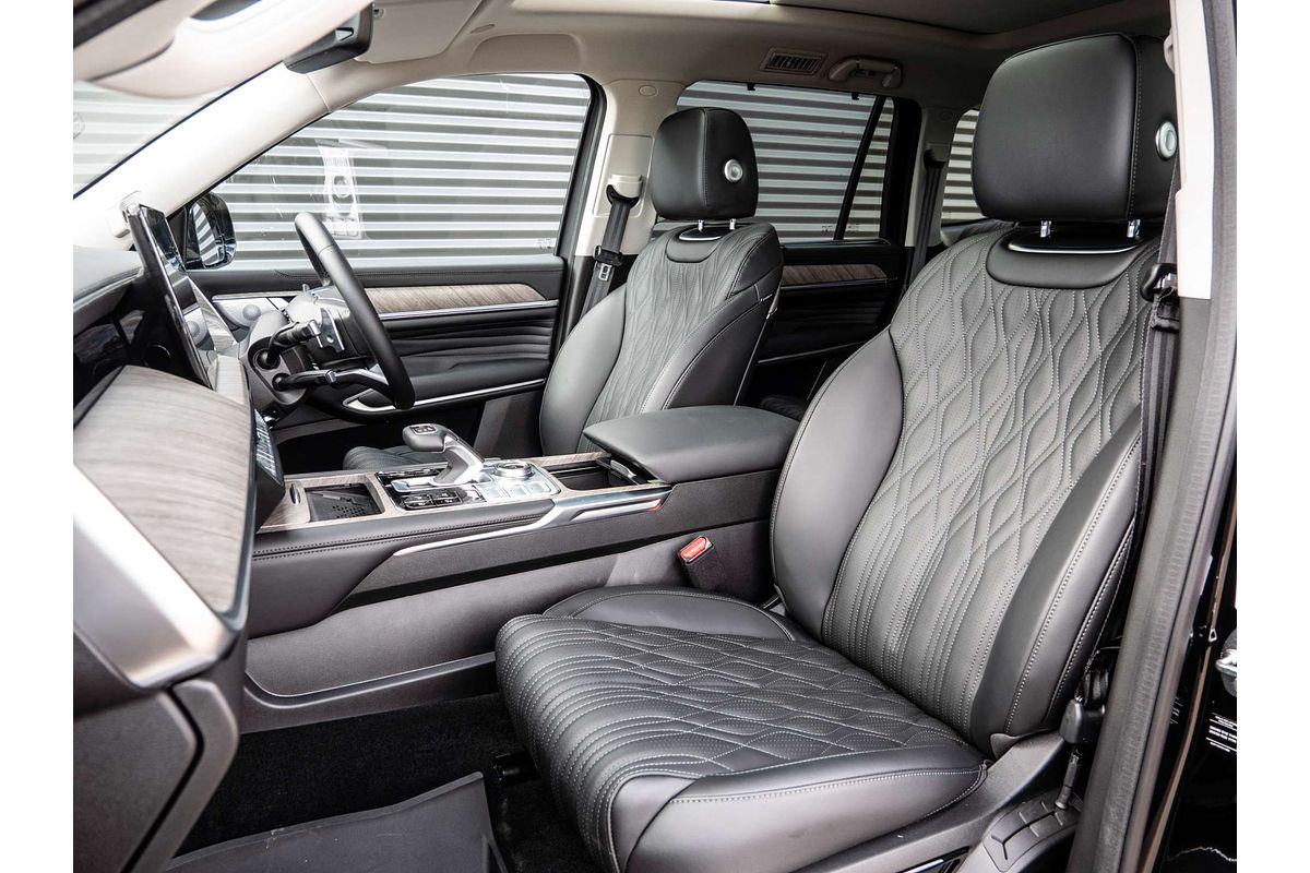 2025 GWM Tank 500 Ultra Hybrid P03