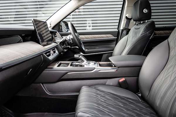 2025 GWM Tank 500 Ultra Hybrid P03