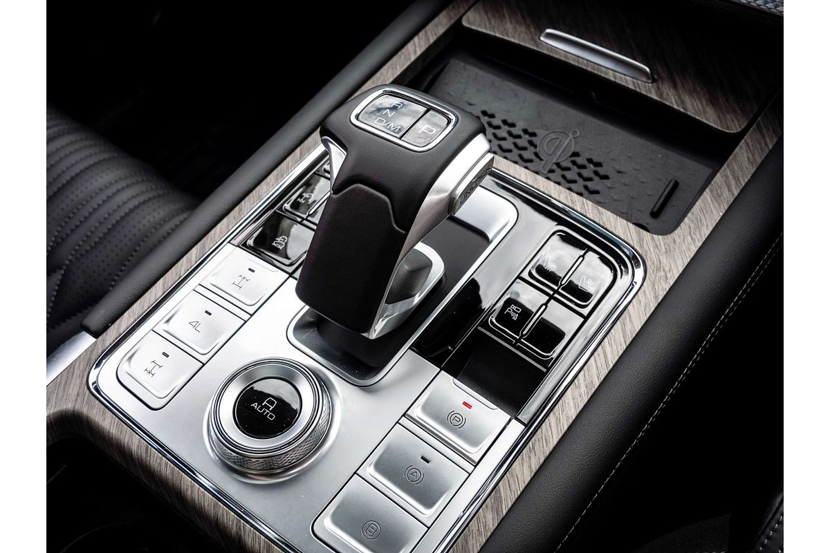 2025 GWM Tank 500 Ultra Hybrid P03