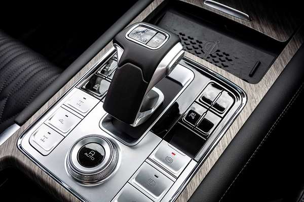 2025 GWM Tank 500 Ultra Hybrid P03