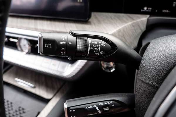 2025 GWM Tank 500 Ultra Hybrid P03