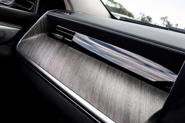 2025 GWM Tank 500 Ultra Hybrid P03