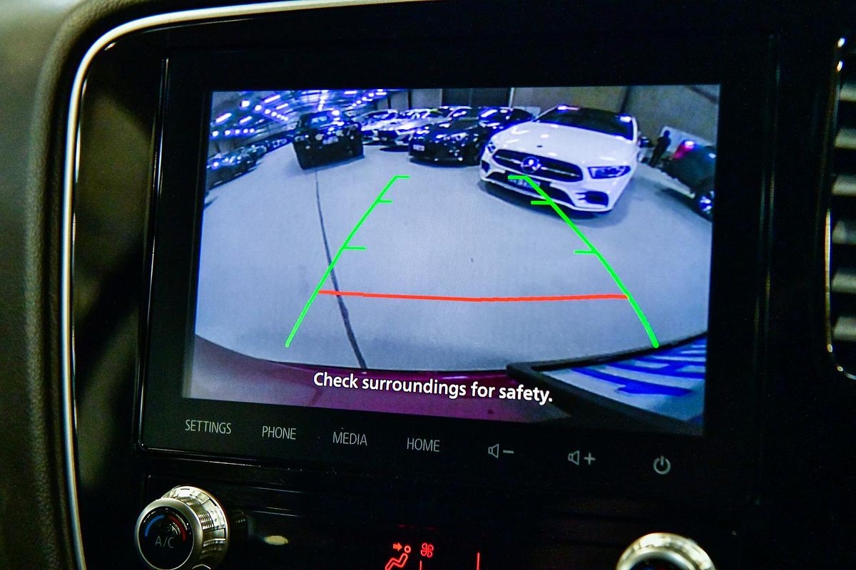 2020 Mitsubishi Outlander LS ZL