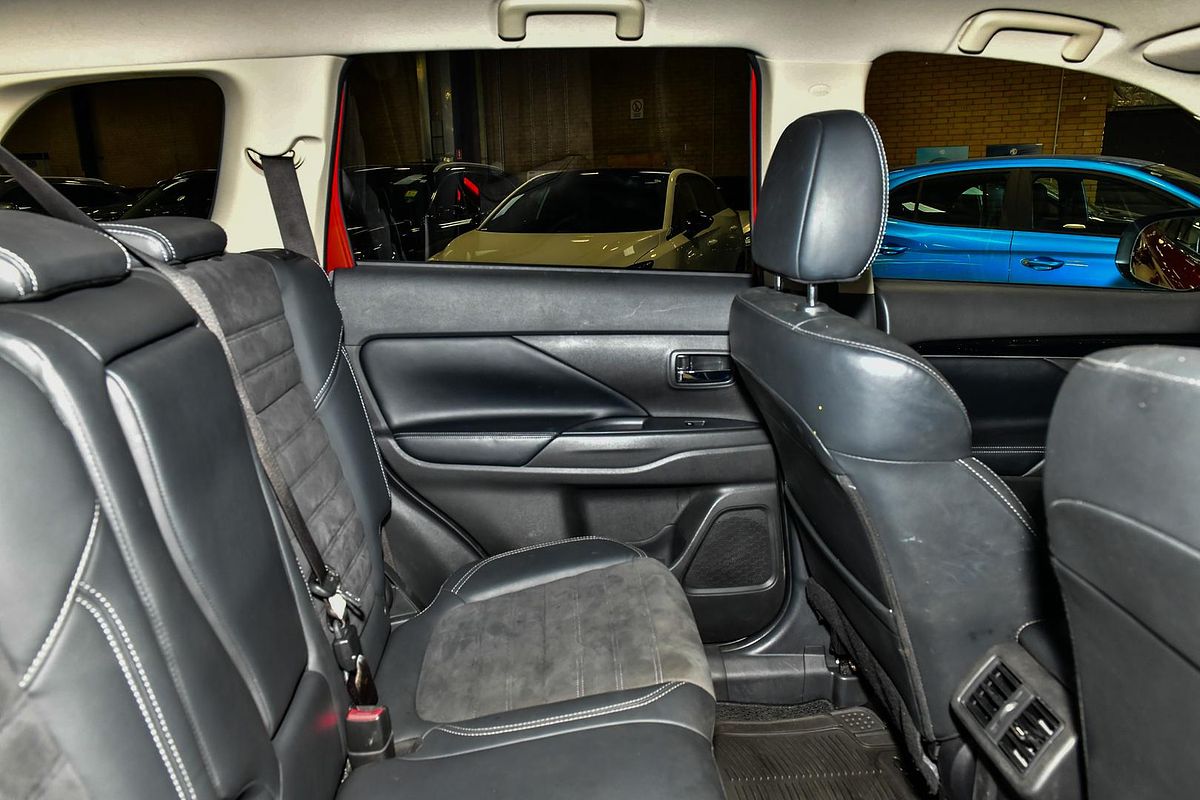 2020 Mitsubishi Outlander LS ZL