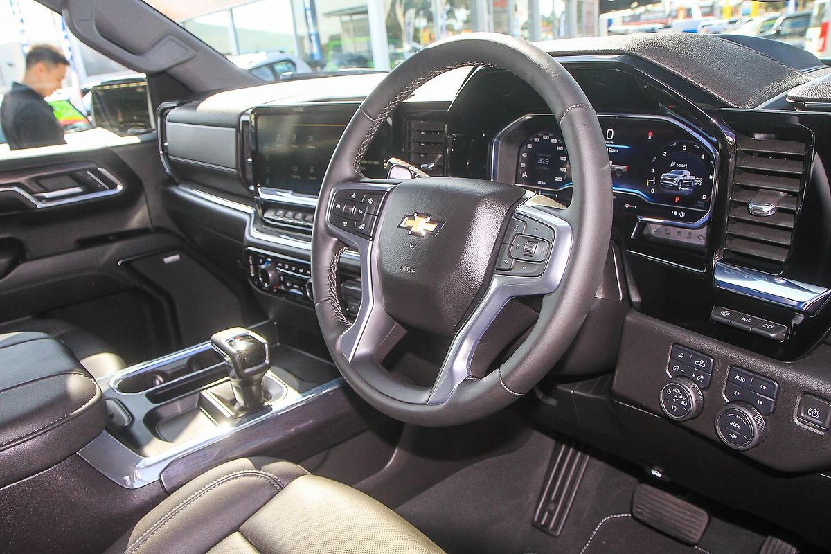 2025 Chevrolet Silverado 1500 LTZ Premium W/Tech Pack T1 4X4