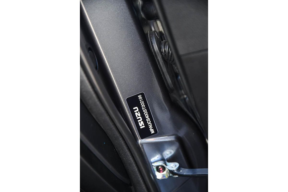 2025 Isuzu MU-X LS-T