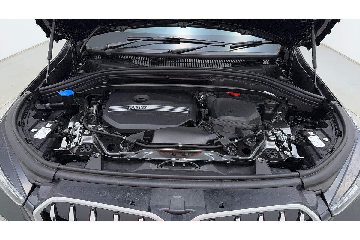 2024 BMW X1 sDrive18i U11