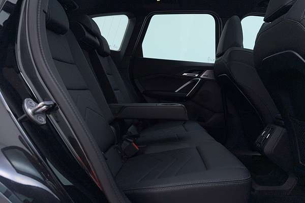 2024 BMW X1 sDrive18i U11