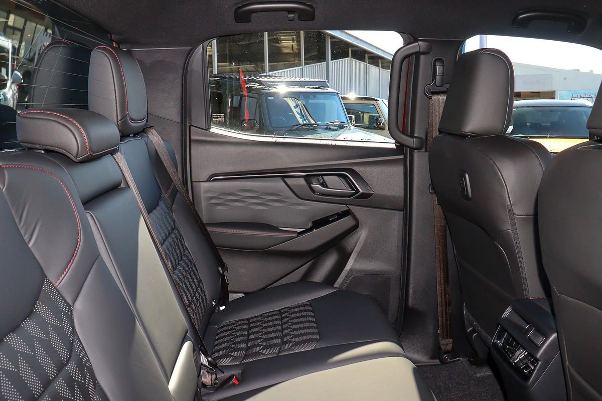 2025 Isuzu D-MAX X-TERRAIN 4X4