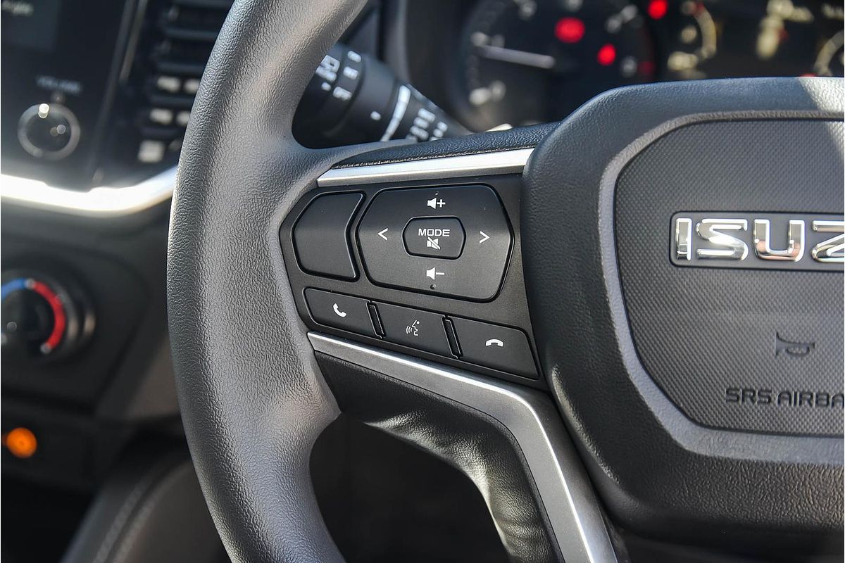 2025 Isuzu MU-X LS-M