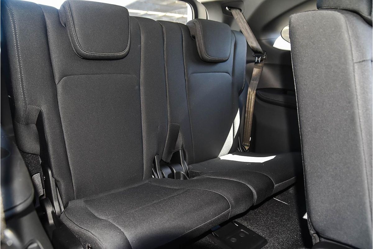 2025 Isuzu MU-X LS-M