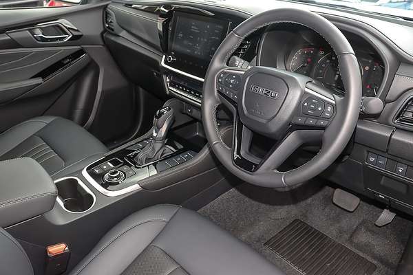 2025 Isuzu MU-X LS-T