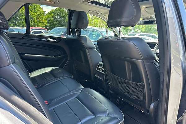 2012 Mercedes-Benz M-Class ML350 BlueTEC W166