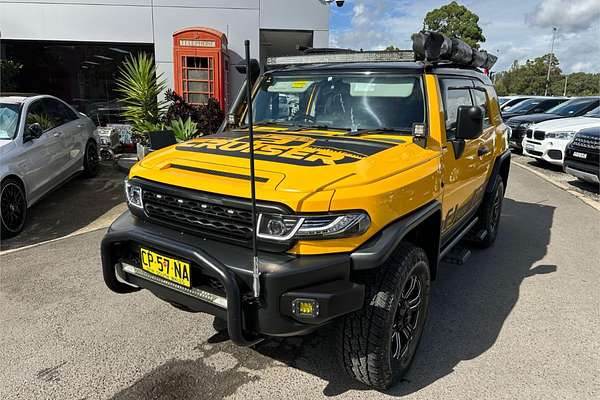 2011 Toyota FJ Cruiser  GSJ15R