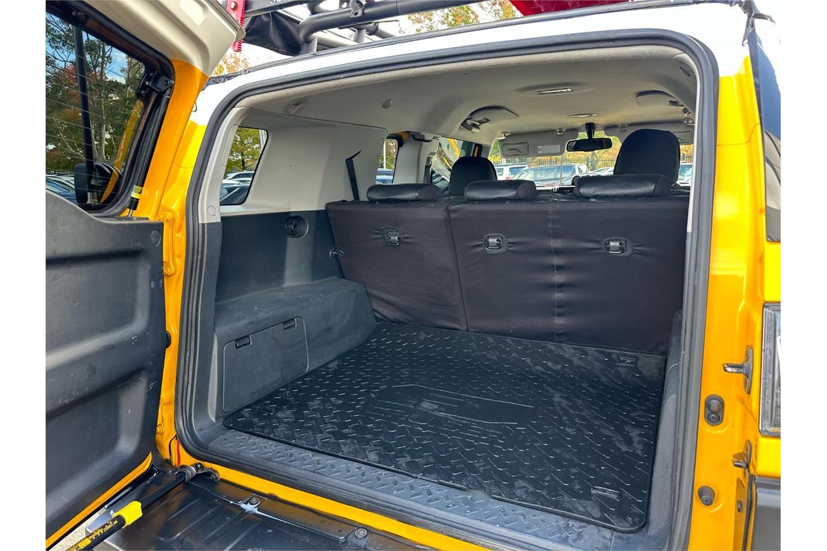 2011 Toyota FJ Cruiser  GSJ15R