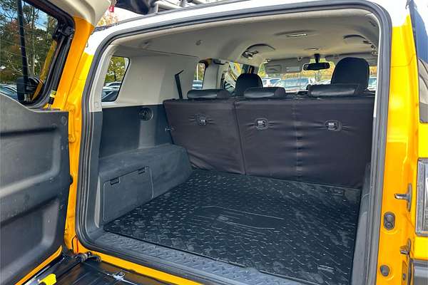 2011 Toyota FJ Cruiser  GSJ15R