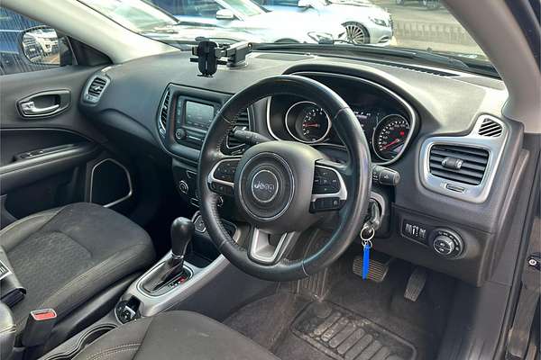 2018 Jeep Compass LONGITUDE (FWD) M6 MY18