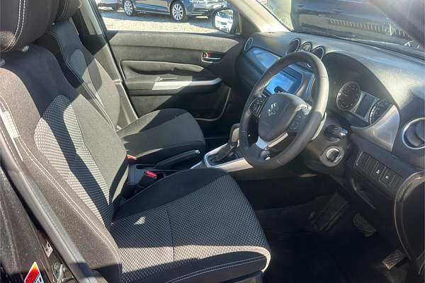 2016 Suzuki Vitara RT-S LY