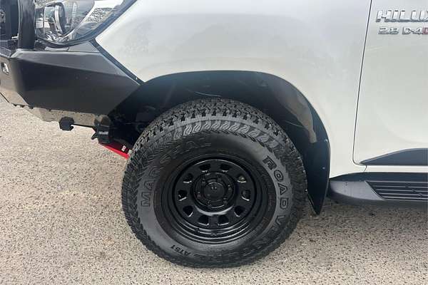 2018 Toyota Hilux SR5 (4x4) GUN126R MY19 4X4