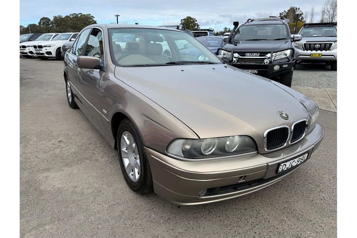 2003 BMW 5 25i E60