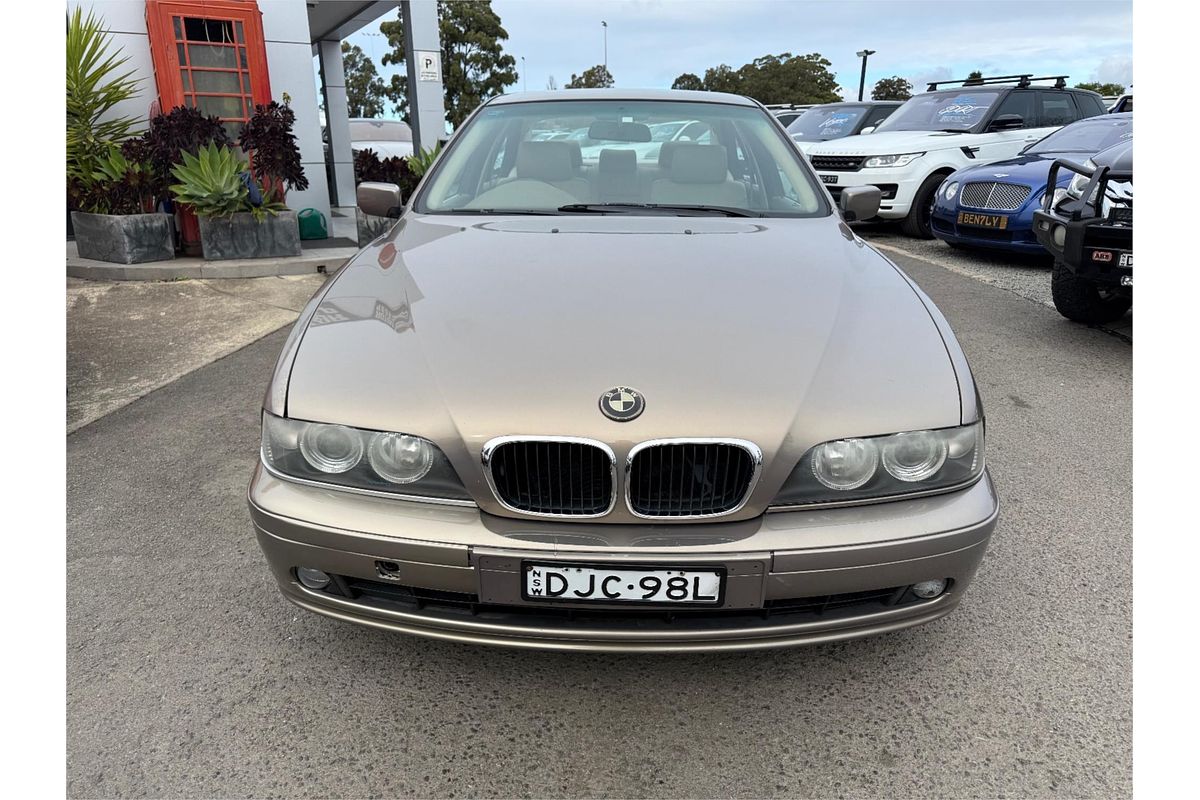 2003 BMW 5 25i E60