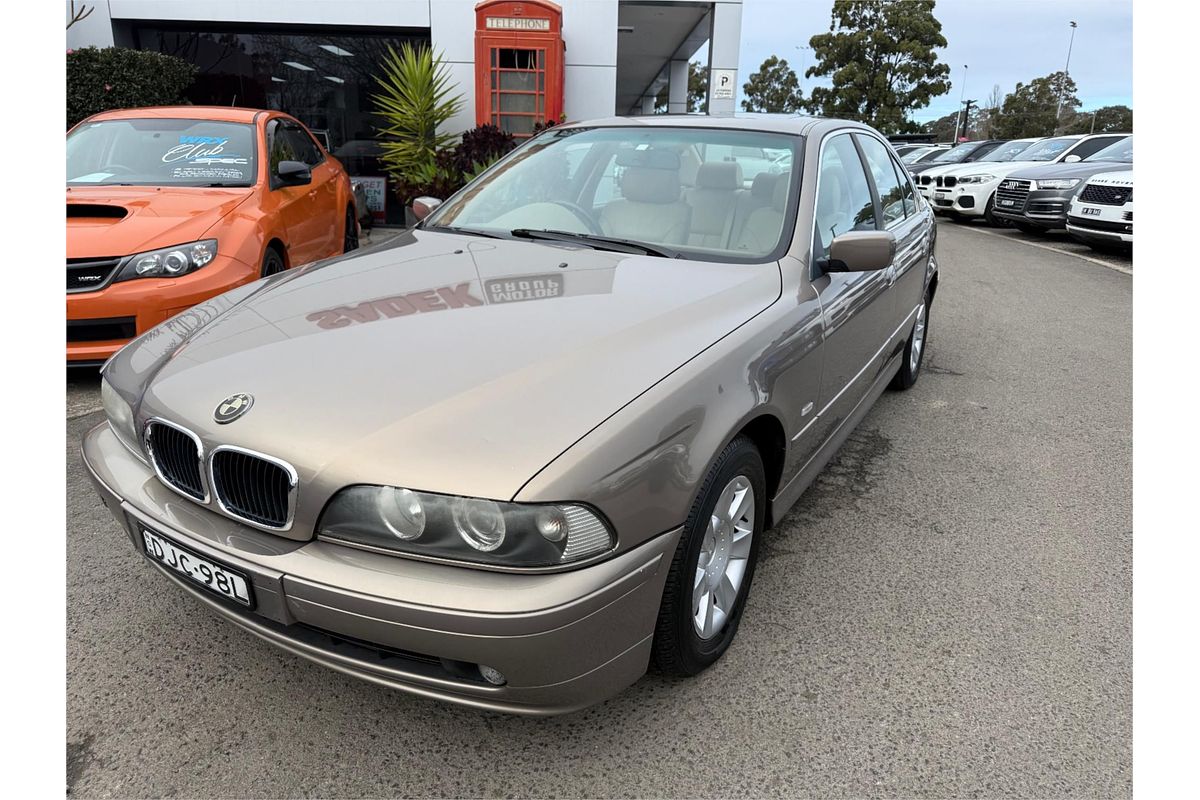 2003 BMW 5 25i E60