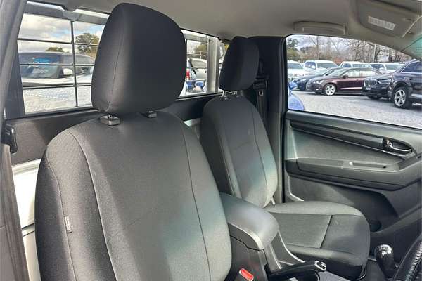 2017 Isuzu D-MAX SX (4x2) TF MY17 REAR WHEEL DRIVE