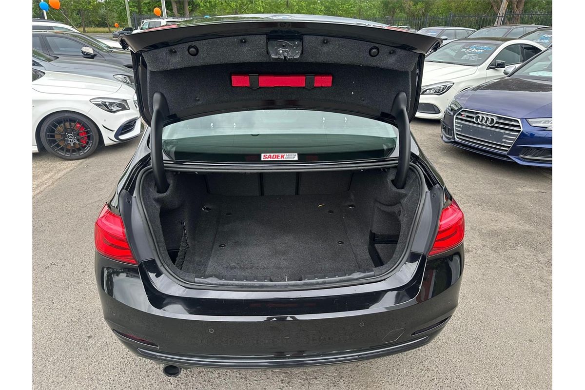 2017 BMW 3 18i SPORT LINE F30 LCI