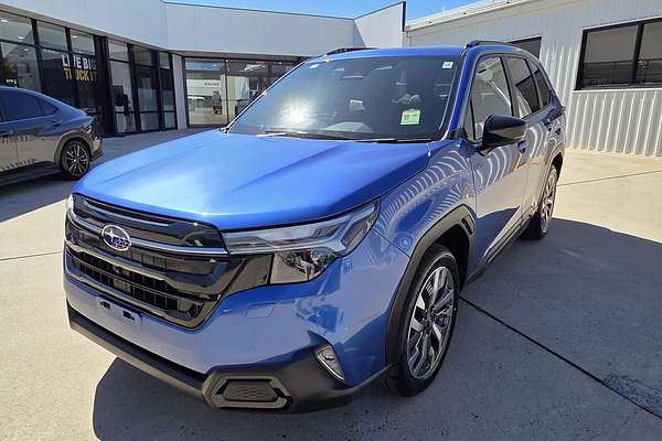 2025 Subaru Forester Hybrid Touring S6