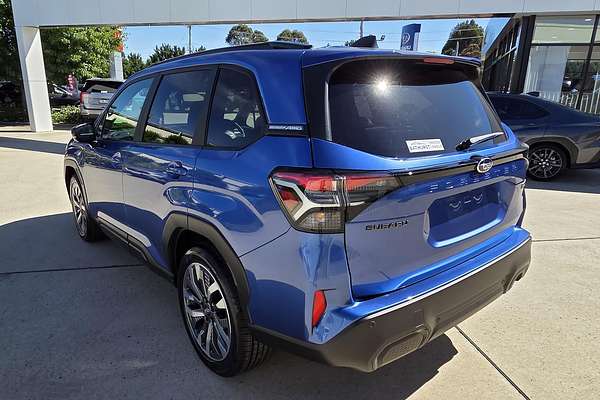 2025 Subaru Forester Hybrid Touring S6